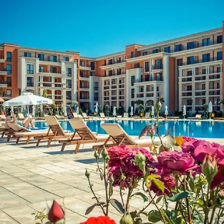 Sea View Prestige , Premier Апартамент