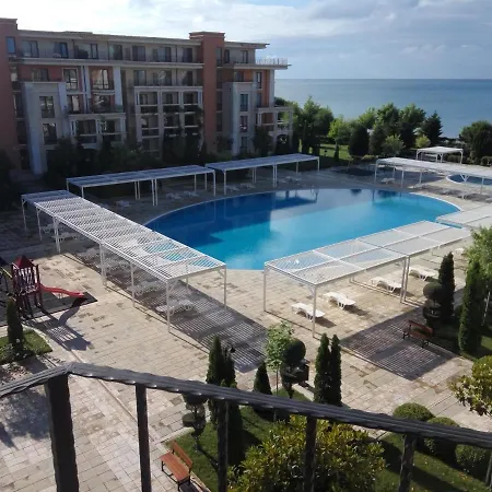 Sea View Prestige , Premier Апартамент